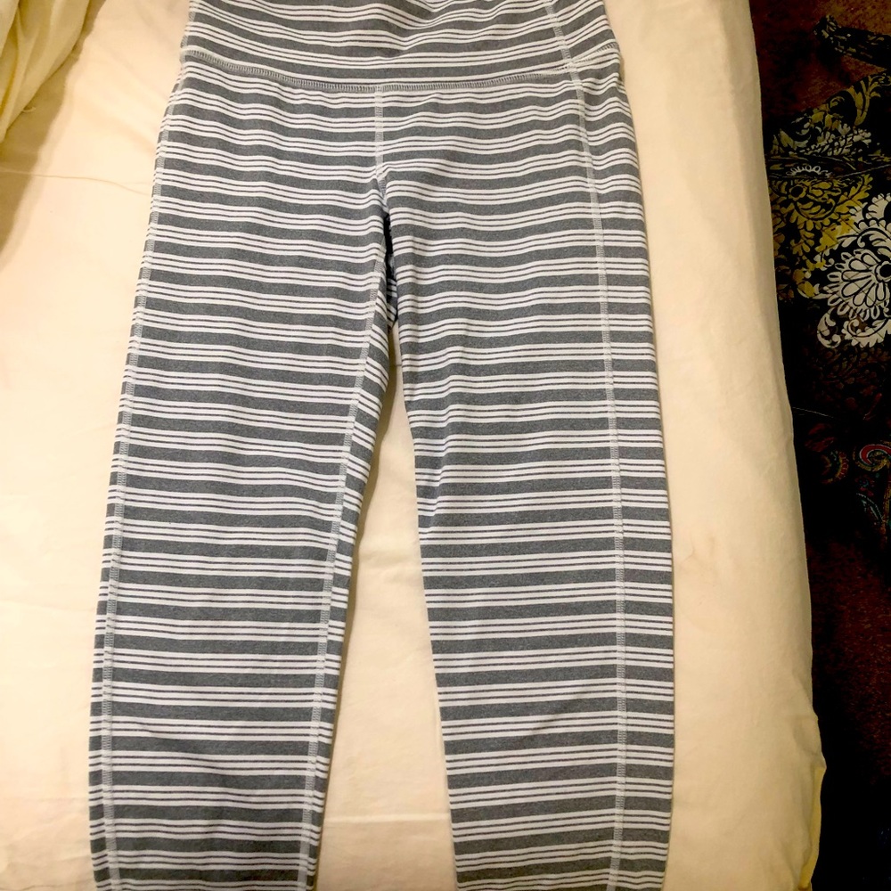 Athleta crop leggings